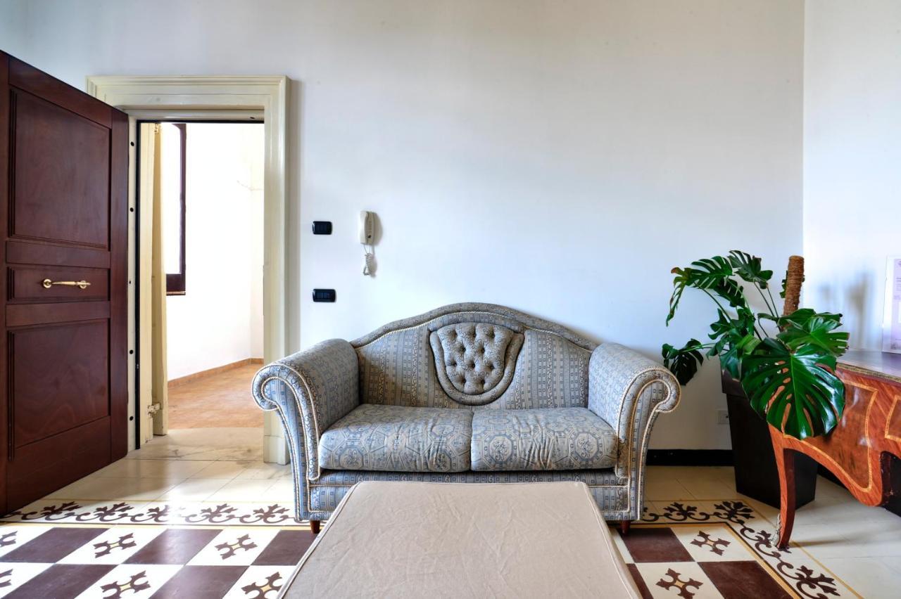 Castriota 19 - Jacuzzi Apartment Sit Lecce Eksteriør bilde