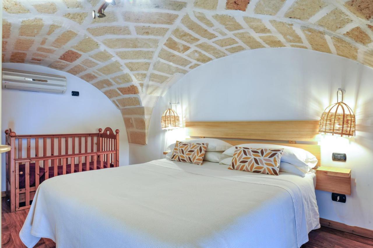Castriota 19 - Jacuzzi Apartment Sit Lecce Eksteriør bilde